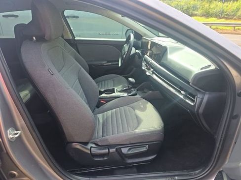Used 2025 Kia K4 EX FWD image 10