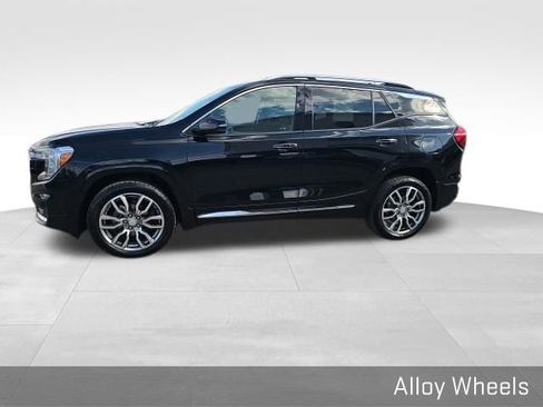 Used 2023 GMC Terrain Denali image 14