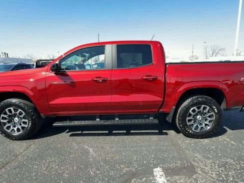 Used 2024 Chevrolet Colorado Z71 w/ Z71 Convenience Package 2 AWD/4WD image 5
