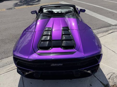 Used 2020 Lamborghini Huracan EVO image 32