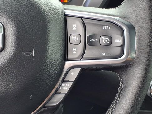 Used 2025 RAM 1500 Laramie w/ Night Edition AWD/4WD image 9