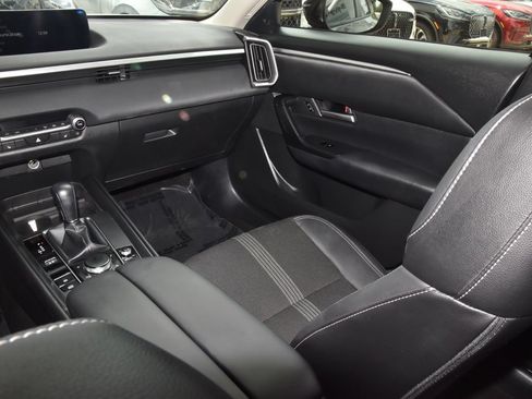 Used 2024 MAZDA CX-50 AWD 2.5 S w/ Preferred Package image 17