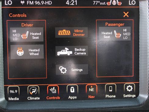Used 2021 Jeep Gladiator Rubicon w/ Trailer Tow Package AWD/4WD image 13
