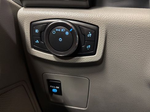 Used 2018 Ford F150 XLT image 19