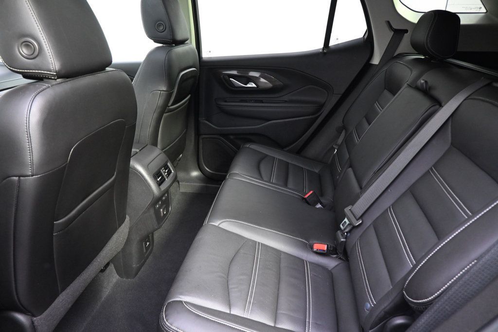 Used 2022 GMC Terrain Denali w/ Denali Premium Package AWD/4WD image 21
