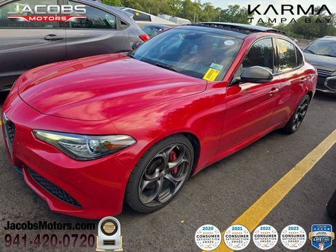 Used 2019 Alfa Romeo Giulia Ti Sport w/ Quick Order Package 22U Sport RWD image 1