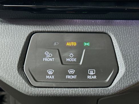 Used 2023 Volkswagen ID.4 Pro S Plus AWD/4WD image 17