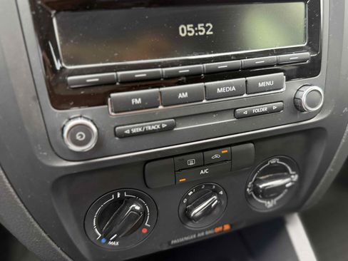 Used 2014 Volkswagen Jetta S FWD image 20