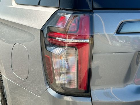 Used 2022 Chevrolet Tahoe Z71 w/ Off-Road Capability Package image 8