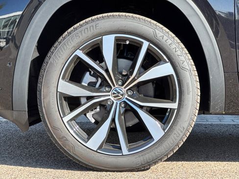 New 2026 Volkswagen Atlas Cross Sport SEL Premium R-Line image 26