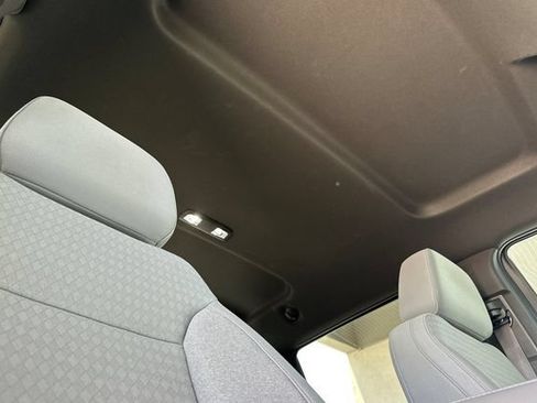 Used 2022 Chevrolet Silverado 1500 LT AWD/4WD image 17
