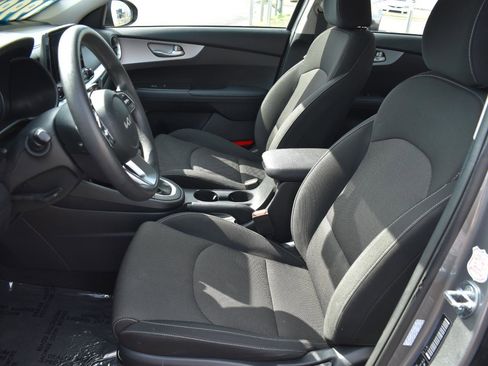 Used 2024 Kia Forte LXS image 21