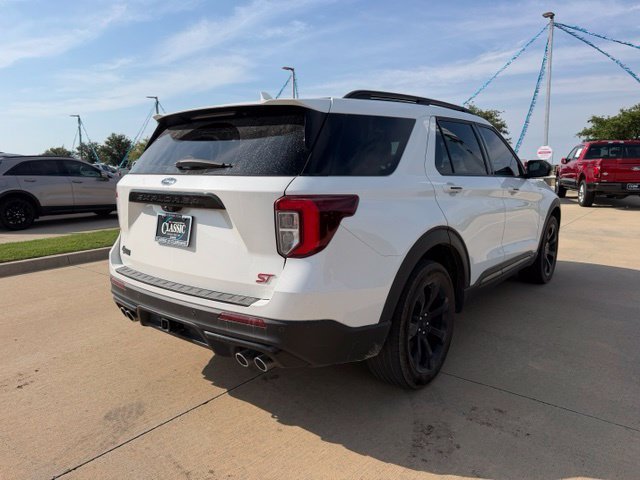Used 2024 Ford Explorer ST w/ Equipment Group 401A AWD/4WD image 3