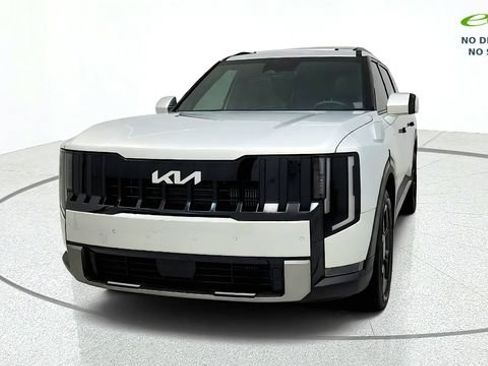 Used 2027 Kia Telluride EX w/ Towing Package FWD image 3