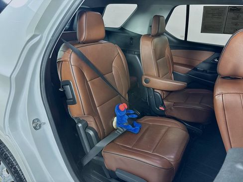Used 2018 Chevrolet Traverse High Country AWD/4WD image 30