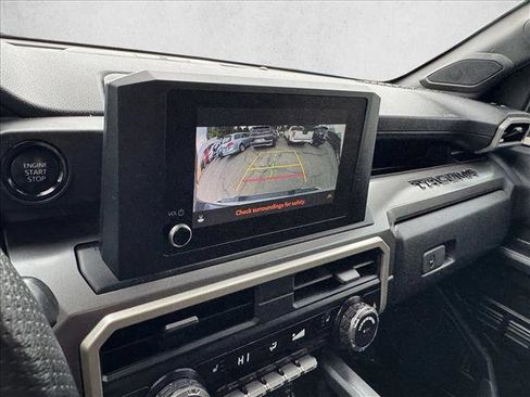 Certified 2024 Toyota Tacoma SR5 AWD/4WD image 13