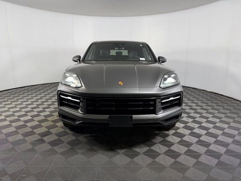 Used 2024 Porsche Cayenne AWD/4WD image 10