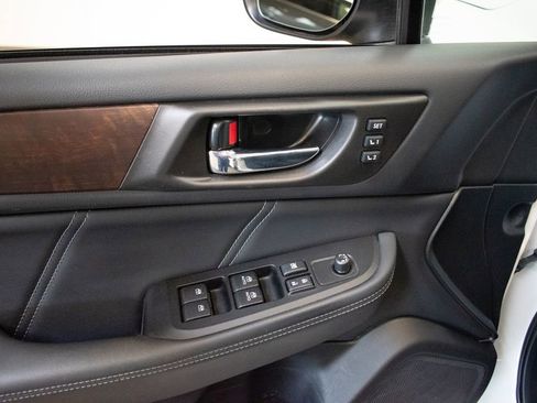 Used 2018 Subaru Outback 2.5i Limited w/ Popular Package #2 image 21