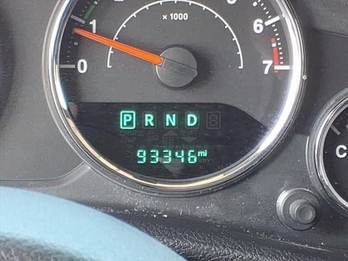 Used 2016 Jeep Wrangler Unlimited Rubicon w/ Dual Top Group image 16