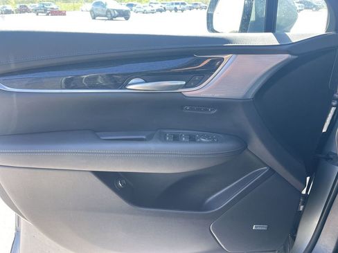 Used 2023 Cadillac XT5 Premium Luxury image 25