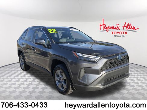 Certified 2022 Toyota RAV4 XLE w/ Convenience Package image 1