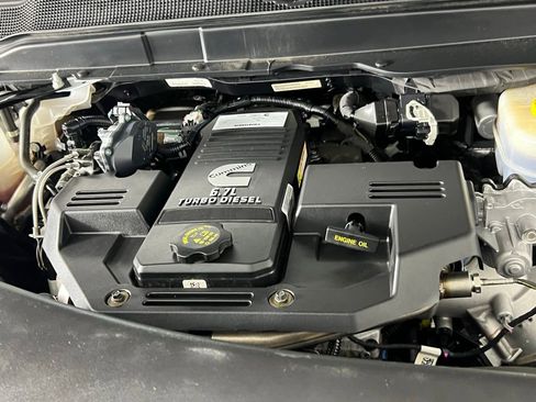 Used 2024 RAM 2500 Big Horn image 33