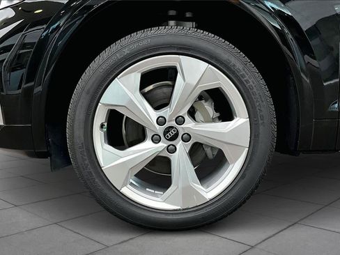 Certified 2024 Audi Q5 2.0T Premium Plus image 10