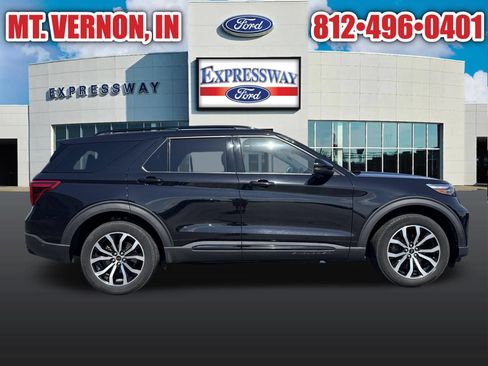 Used 2020 Ford Explorer ST w/ Premium Technology Package AWD/4WD image 4