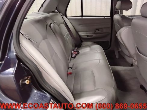 Used 2001 Ford Crown Victoria LX RWD image 14