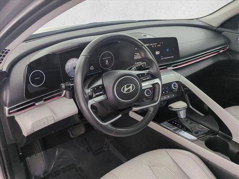 Used 2024 Hyundai Elantra Limited FWD image 10