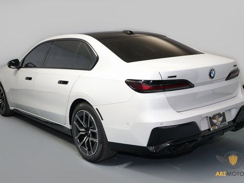 Used 2023 BMW 760i xDrive 760i xDrive w/ Executive Package image 7