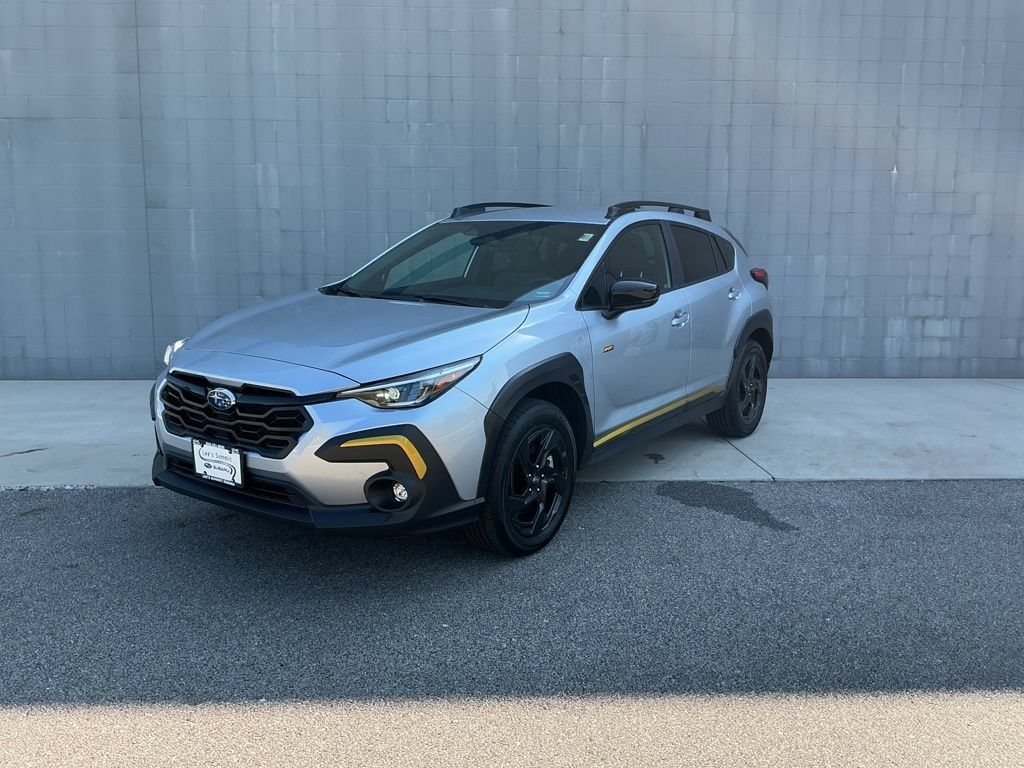 Used 2025 Subaru Crosstrek 2.5i Sport AWD/4WD image 2