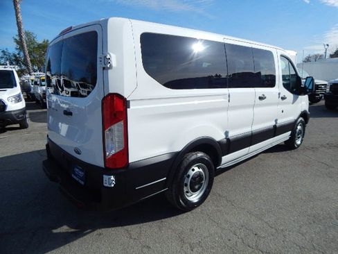 Used 2016 Ford Transit 150 XL image 4