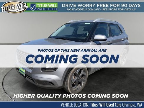 Used 2025 Hyundai Venue SEL FWD image 2