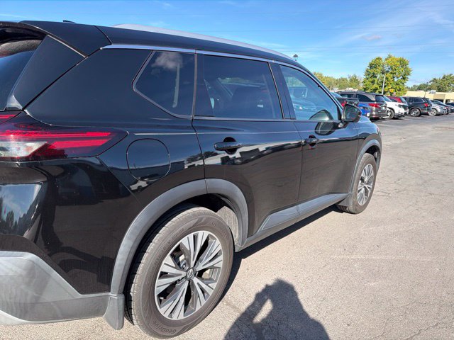 Used 2021 Nissan Rogue SV w/ Premium Package FWD image 4