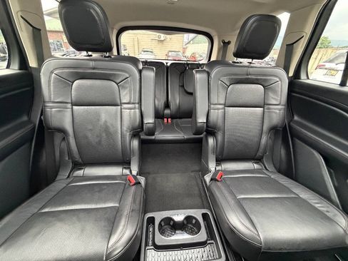 Used 2021 Lincoln Aviator Reserve AWD/4WD image 30