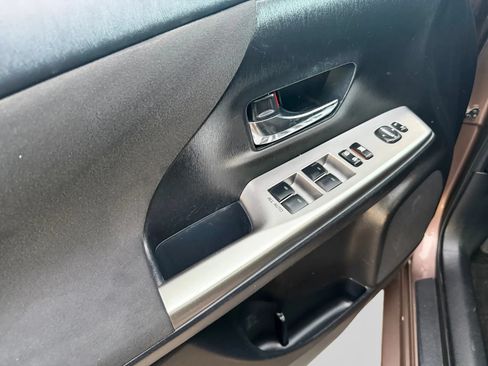 Used 2015 Toyota Prius V Three FWD image 10