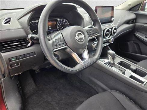 Used 2025 Nissan Sentra SV FWD image 10