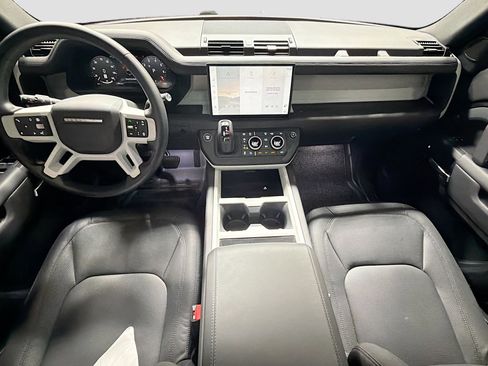Used 2025 Land Rover Defender 110 S image 14
