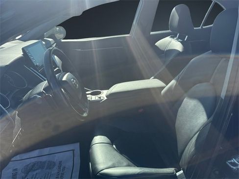 Used 2021 Toyota Camry XSE image 9