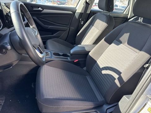 Used 2025 Volkswagen Jetta S image 22