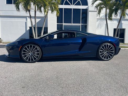 Used 2020 McLaren GT image 4
