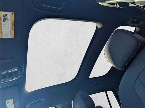 Certified 2022 Mercedes-Benz GLB 250 image 15