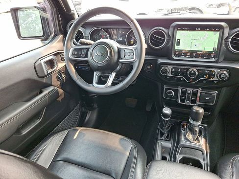 Used 2023 Jeep Wrangler Unlimited Sahara w/ Cold Weather Group AWD/4WD image 15