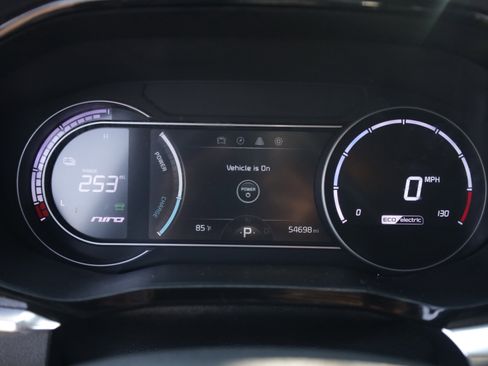 Used 2022 Kia Niro EX FWD image 17