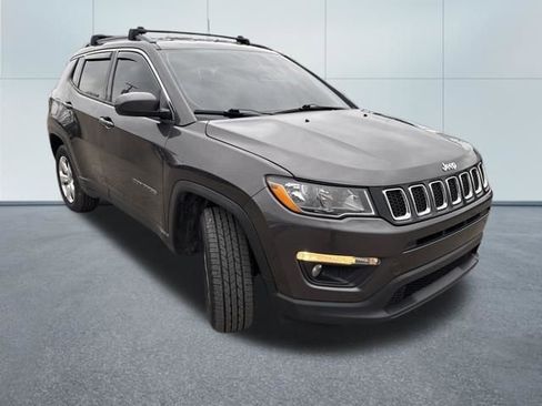 Used 2019 Jeep Compass Latitude w/ Safe & Security Group image 5