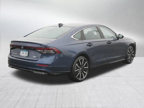 Certified 2025 Honda Accord Touring image 7