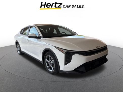 Used 2025 Kia K4 LXS FWD image 1
