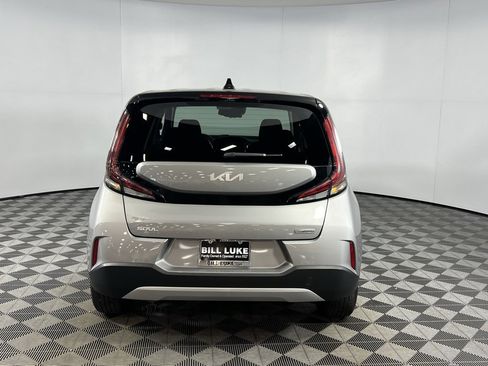 Used 2023 Kia Soul EX image 7