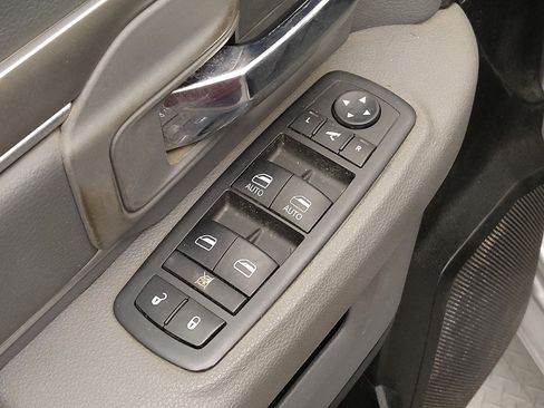 Used 2019 RAM 1500 Big Horn AWD/4WD image 27